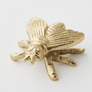 Ever since Napoleon, we French have been obsessed with Bees. A symbol of unity, hard work and loyalty, it takes a big place in our home style.
Made from Aluminium, this decorative piece has a good weight to it. Perfect to add a little interest on a shelf, table or mantle.
Maison Otto Lifestyle boutique is open on Market days at South Melbourne Market. You will find lots of gift ideas and French touches for your lifestyle, fashion or home. Ever since Napoleon, we French have been obsessed with Bees. A symbol of unity, hard work and loyalty, it takes a big place in our home style.
Made from Aluminium, this decorative piece has a good weight to it. Perfect to add a little interest on a shelf, table or mantle.
Maison Otto Lifestyle boutique is open on Market days at South Melbourne Market. You will find lots of gift ideas and French touches for your lifestyle, fashion or home.