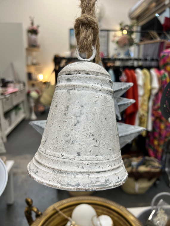 Hanging Bell Frost