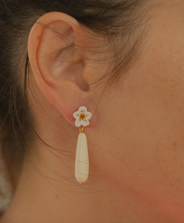 Flower drop earrings Flower drop earrings
