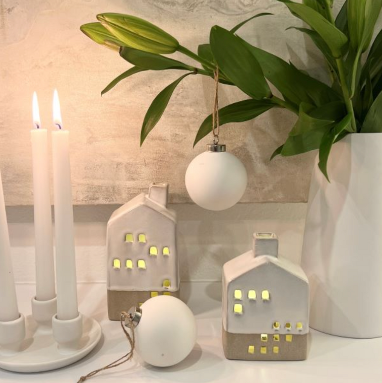 White Ceramic ball
