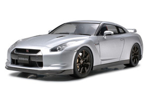 Tamiya 1/24 Nissan GTR Plastic Model Kit