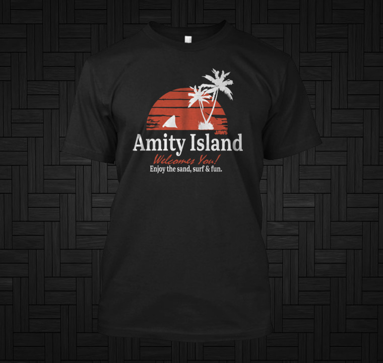 Jaws Vintage Amity Island Welcomes You Shark fin Movie  Black T-Shirt