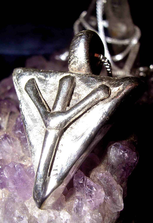 Elhaz  Rune  Pendant ~ Justice, Victory & Success are Yours