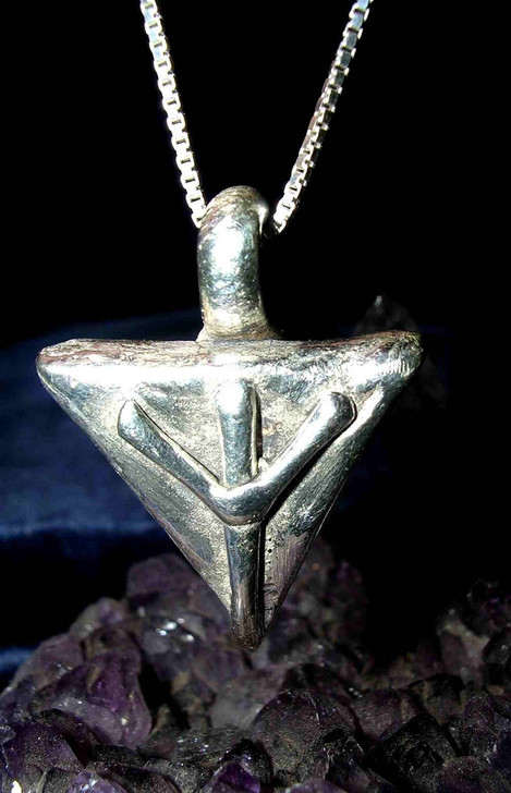 Elhaz  Rune  Pendant ~ Justice, Victory & Success are Yours