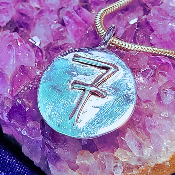 Lucky Number 7 Good Luck Gambling Money Pendant! Be a Winner!