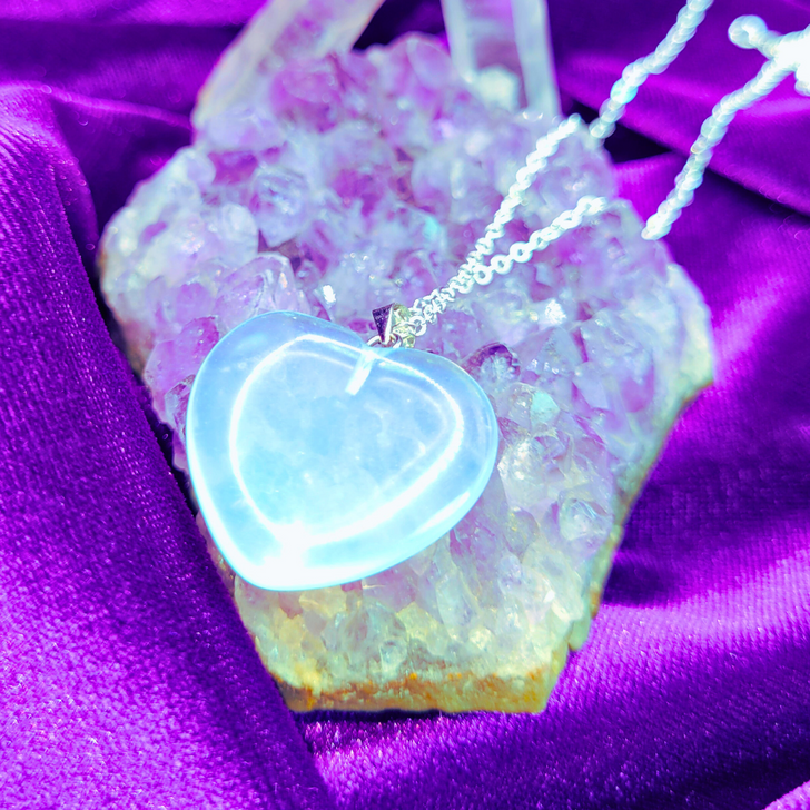 Lucky in Love Enchanted Heart Pendant! Embrace Love's Magick!
