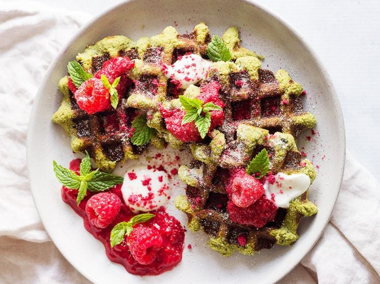 Best Fruits to Pair with Matcha This Summer