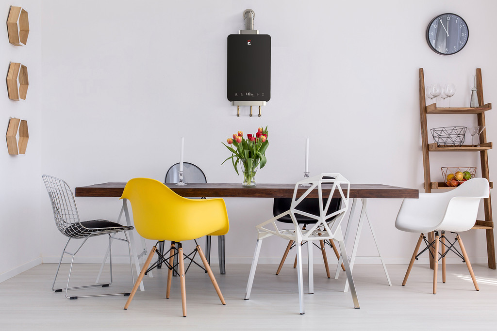 Eccotemp i12 Indoor 4.0 GPM Natural Gas Tankless Water Heater Lifestyle