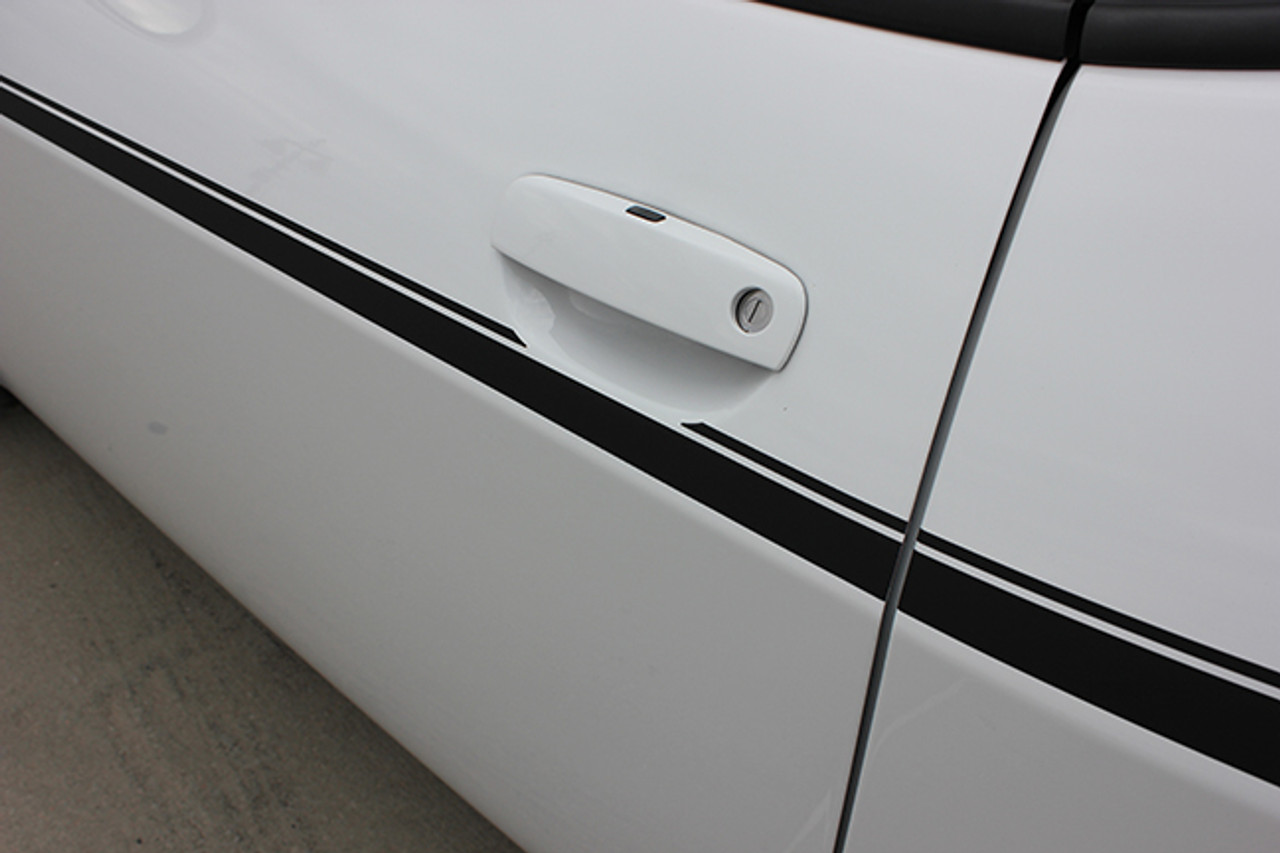 Dodge Challenger SXT Side Stripe Kit Side Close Up