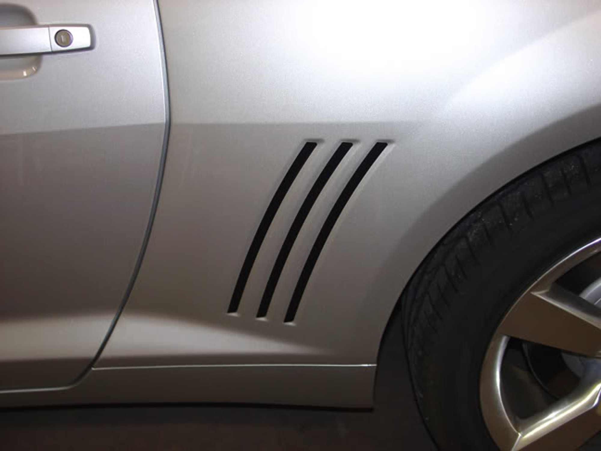 2009-2015 Chevrolet Camaro Gills Original Style Graphic Kit