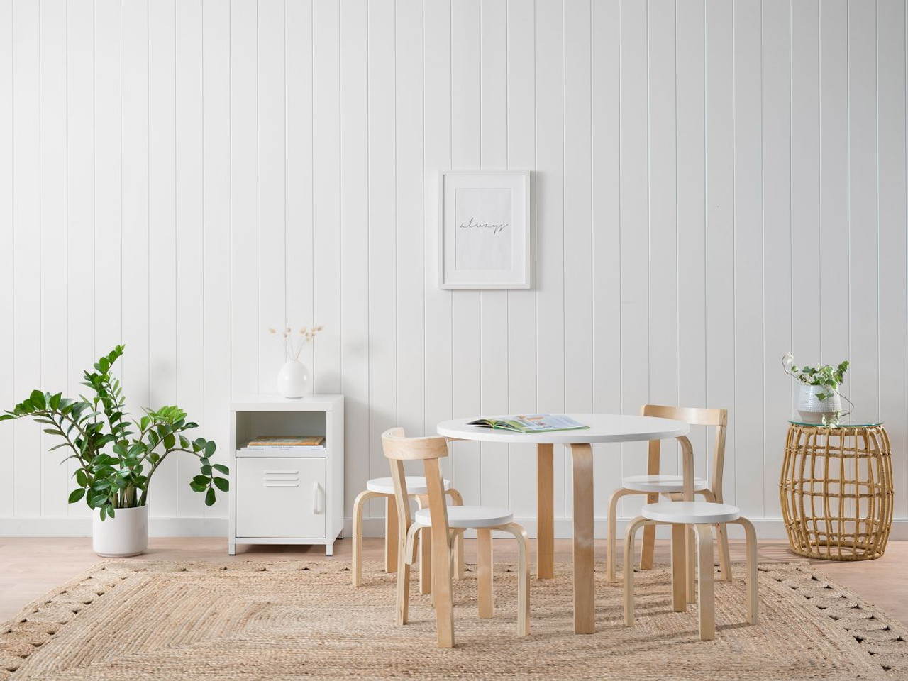 mocka childrens table and chairs