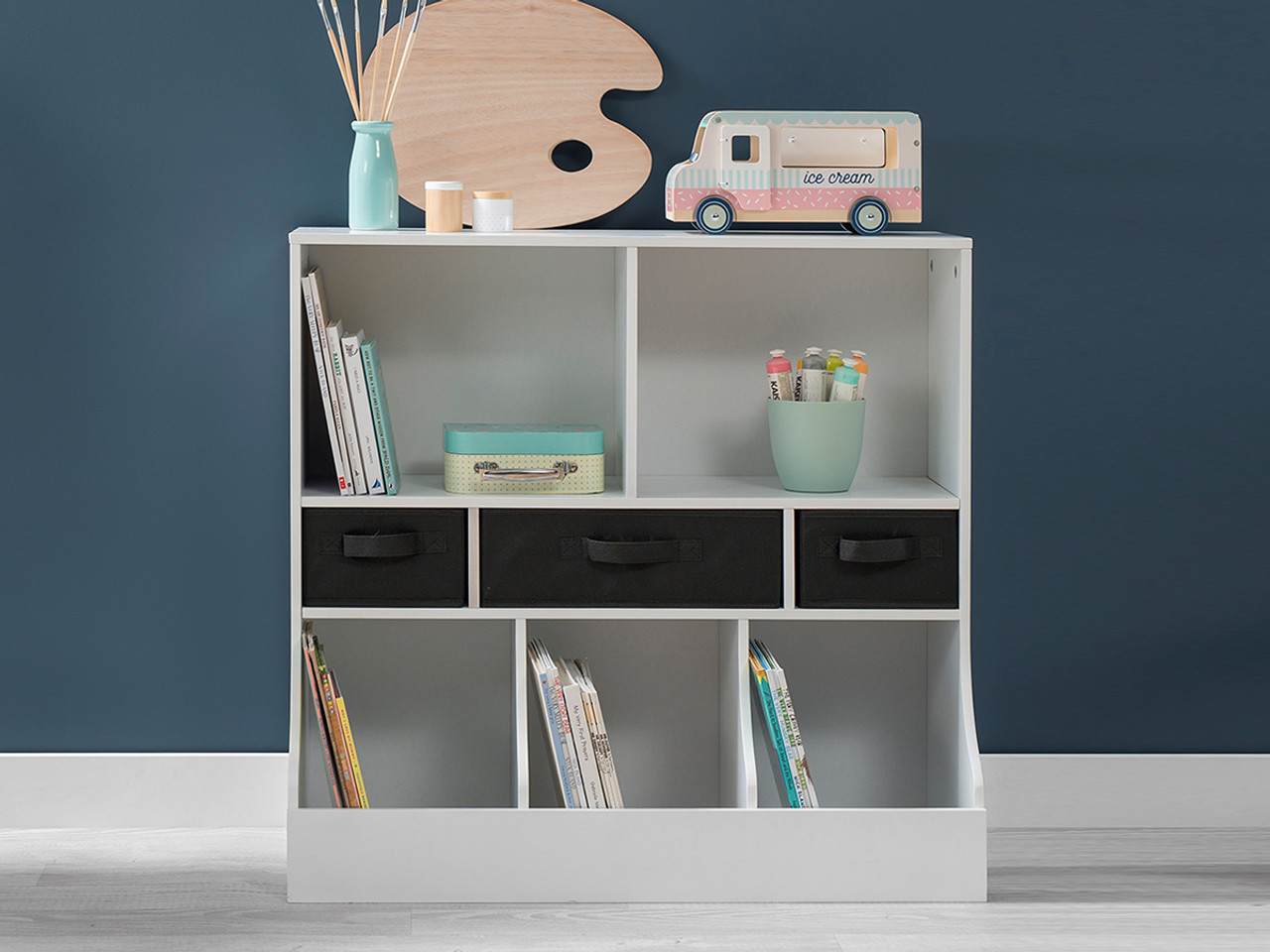 kids shelving unit