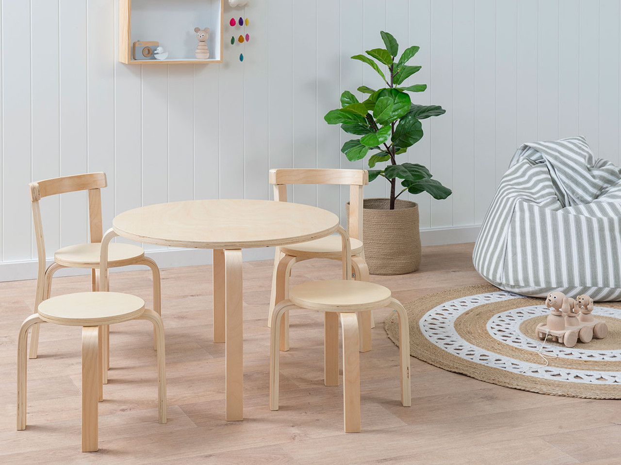 child's play table and chair set