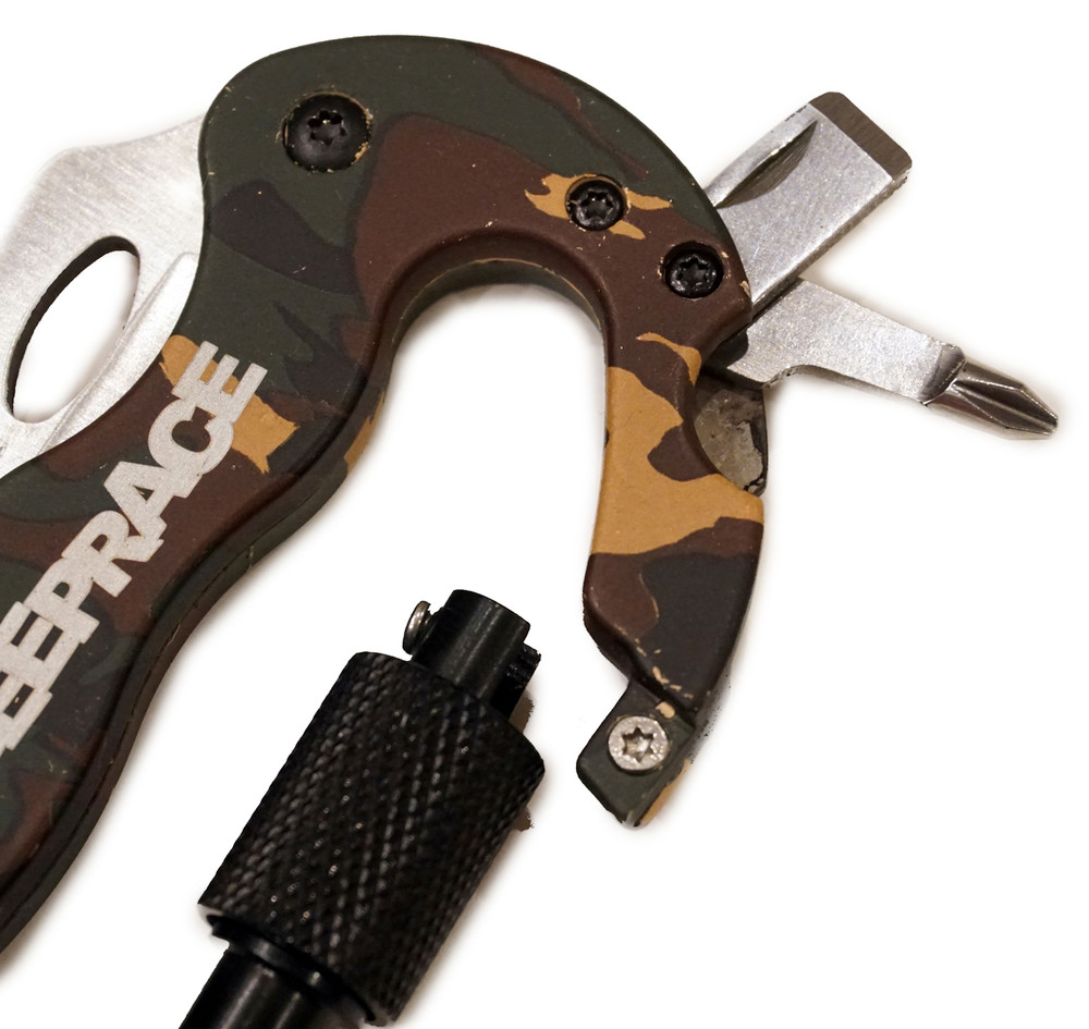 Multi Functional Tool Carabiner | Distressed Camo