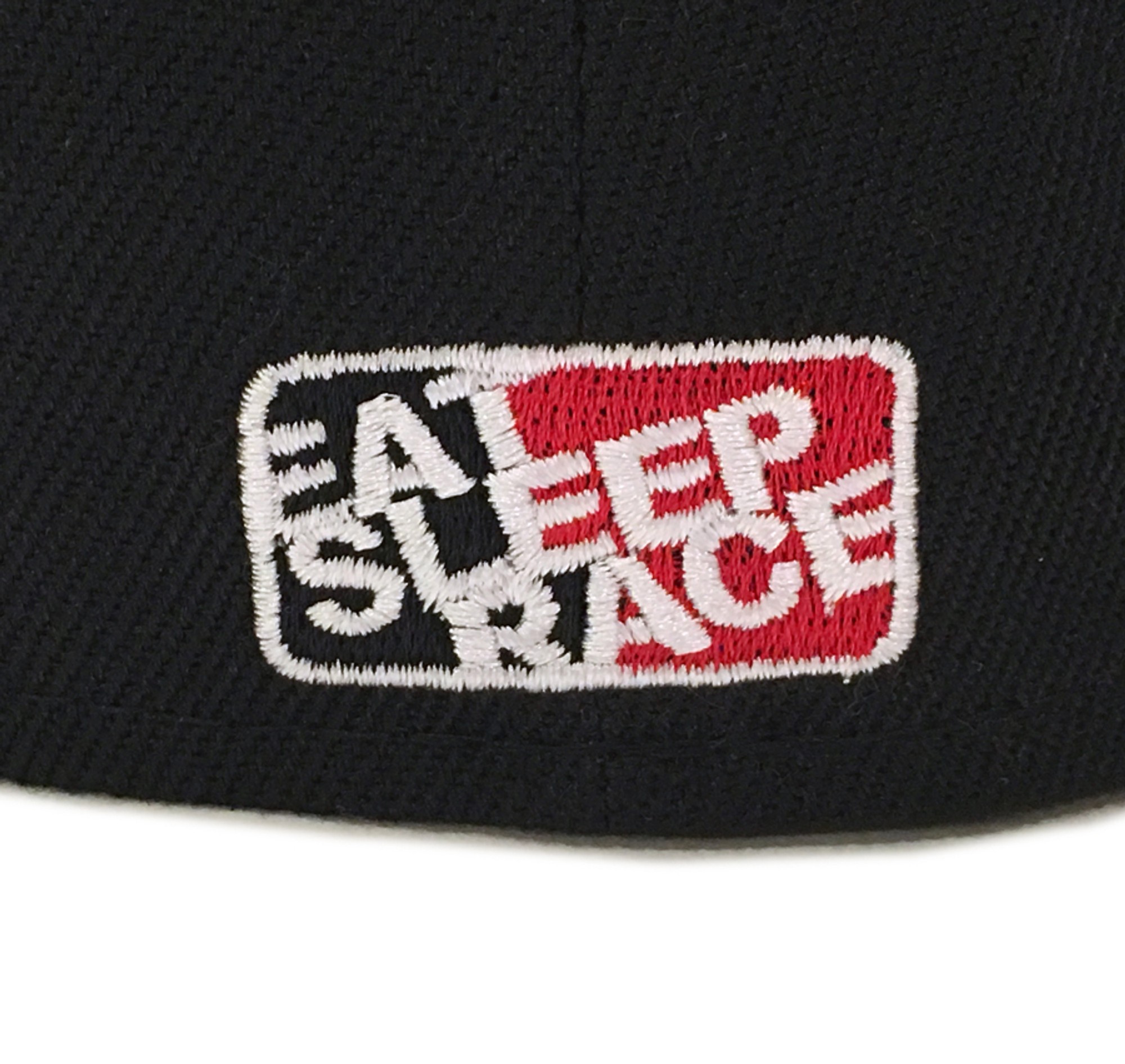 Logo Team Fitted Hat | Race Black/Red Lifestyle - Racing Apparel - Sleep Eat