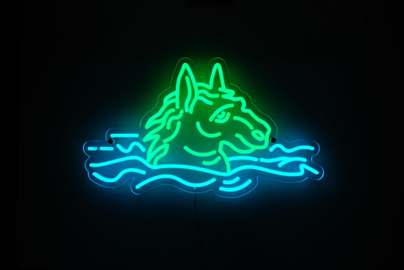 370 - Horse - The Sea Is Always Right
