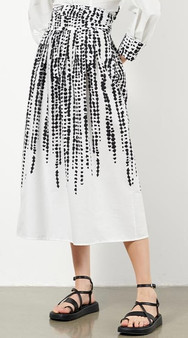 B.yu Italy Cotton Skirt in Black and White