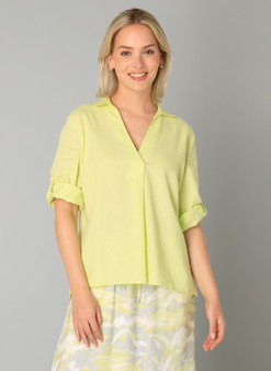 Yest 3/4 Sleeve Linen Blend Blouse in Soft Lime 
