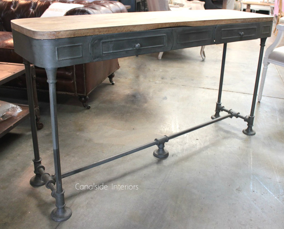 Commissioner Industrial Desk Console