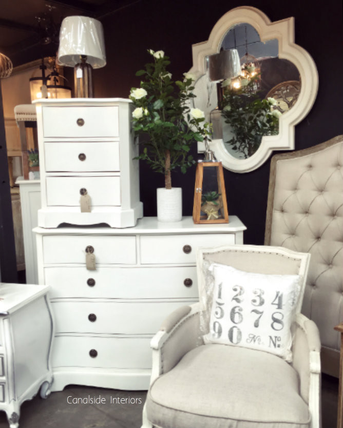 Mignon Chest Distressed White with Limewash Top