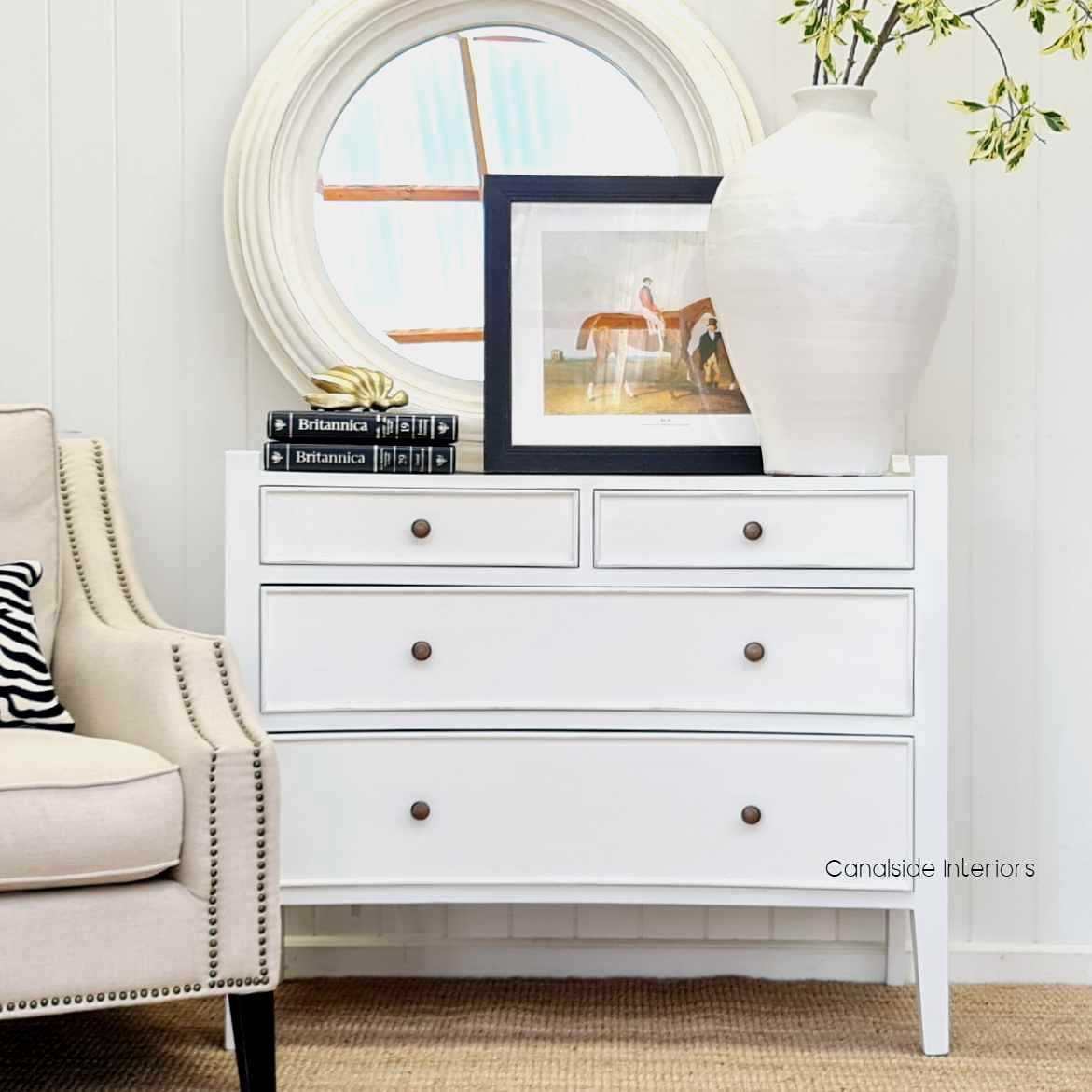 Arc 4 Drawer Chest White BEDROOM, BEDROOM Chests & Commodes