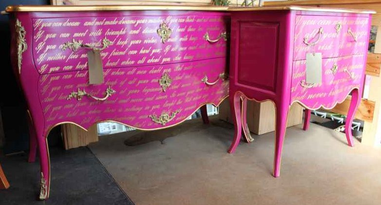 Piccini Commode Pink with Gold Rhymes