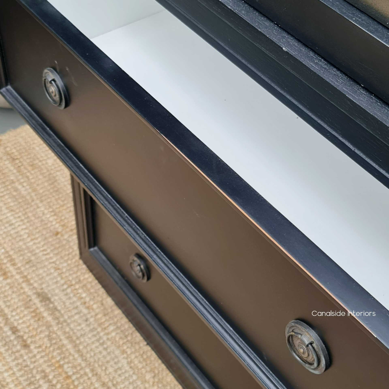 Functional elegance captured with the Pemberley Unit, blending hidden and displayed storage for a versatile dining room solution