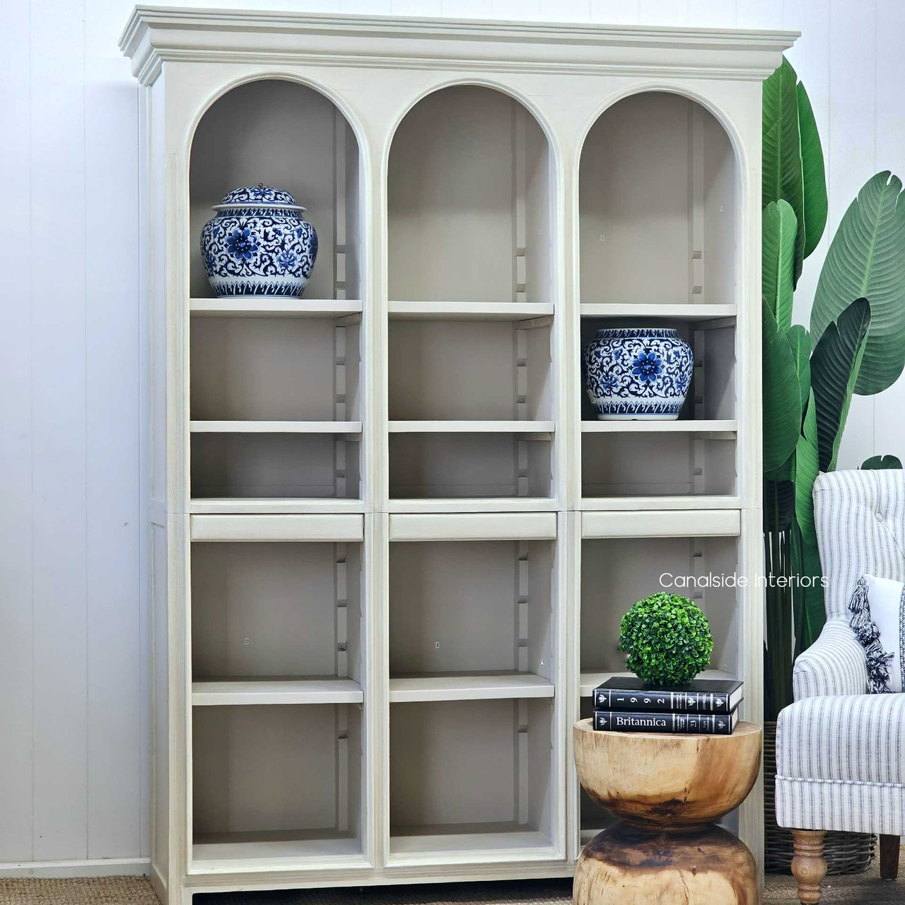 Isolated view of the Biblioteque Open Bookshelf, reflecting its standalone beauty and design versatility in home decor