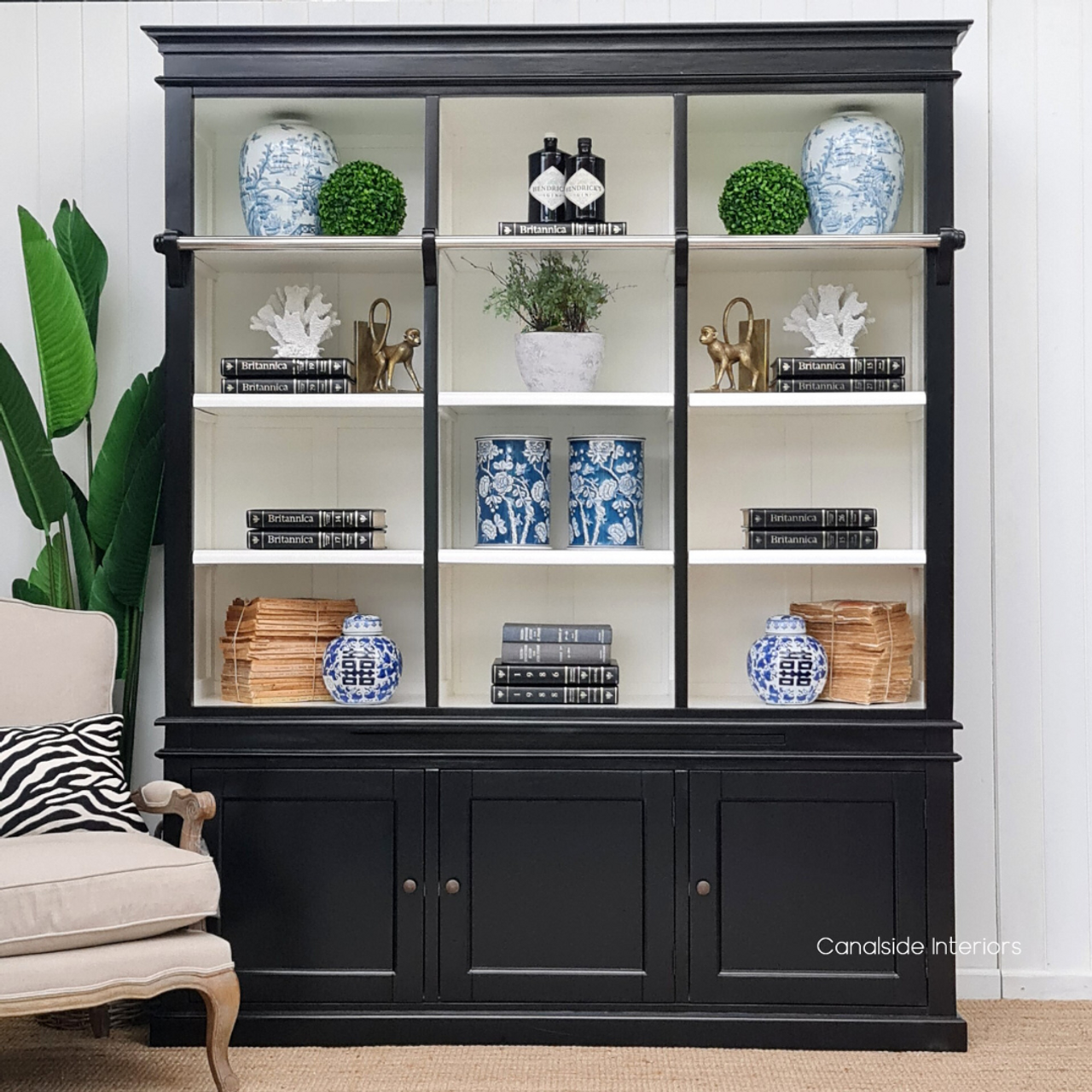 Transform your bedroom with the quality and modern design of the Grange Wall Unit, black with white interior 