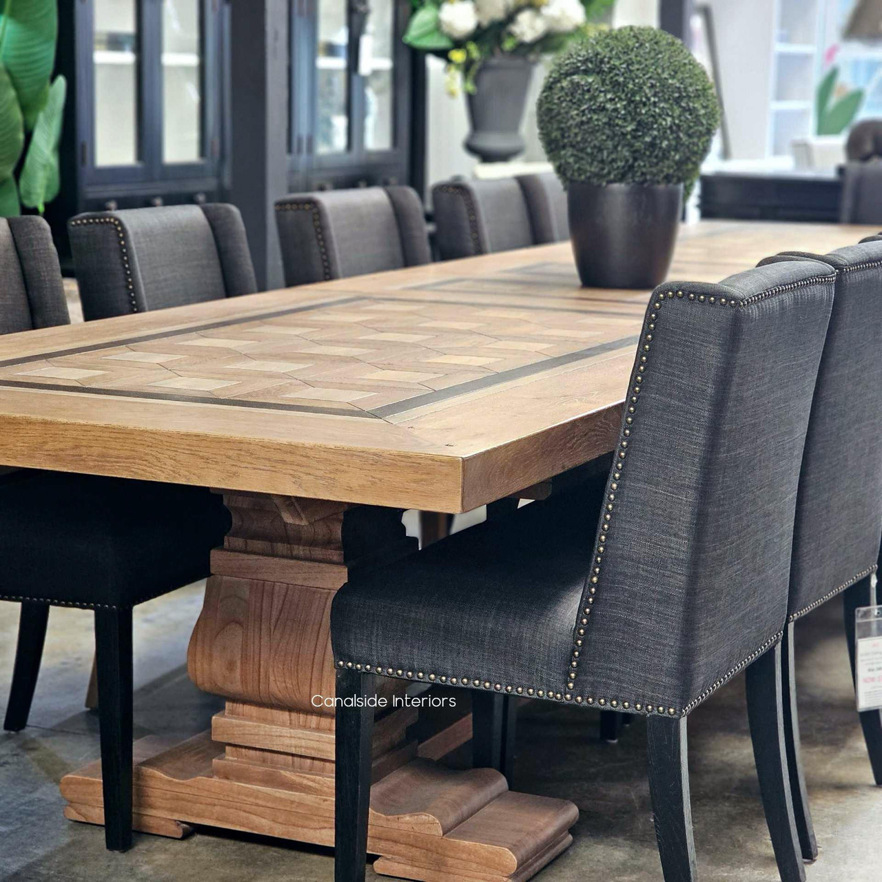 Luxurious 350cm oak extension dining table fully extended