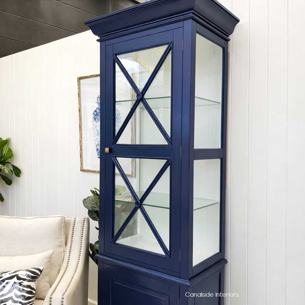 The South Hamptons Display Unit: a blend of classic navy blue and white, providing a stylish storage solution for bedrooms, living rooms, or dining areas.