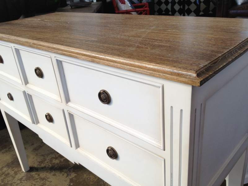 Peninsula Buffet White with Limewash Top