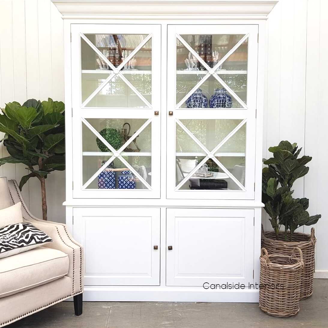 South Hamptons 2 Door Wall Unit White Canalside Interiors