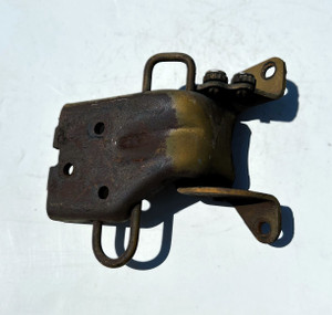 1971-1973 Mustang or Cougar Door Hinge CorePassenger/LowerUsed 1971-1973 Mustang or Cougar Door Hinge CorePassenger/LowerUsed