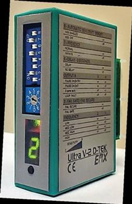 EMX ULTRA V-2 D-TEK Plug in Style Vehicle Loop Detector [no longer available, see ULT-PLG]