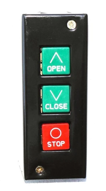 Linear 2500-033 Interior Three Button Station