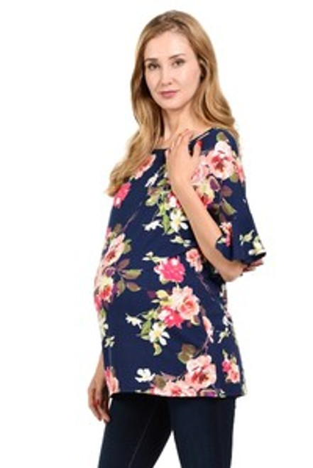 Floral printed long line maternity top with short sleeves with ruffle detail, crew neckline, and high low hem.

Origin : USA