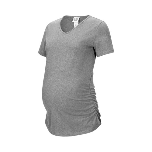 Classic v-neck maternity top, made of soft fabric to lay comfortably on the skin. Pair with your favorite pair of jeans or leggings and you are ready to go!