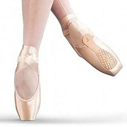 Girls Ballet Shoes - Kids Canvas Fabric Ballet Dance Shoes Slippers Pointe  Dance Gymnastics Ultra-Soft Footed Dance Socks Soft Bottom Yoga Shoes Liner  Socks