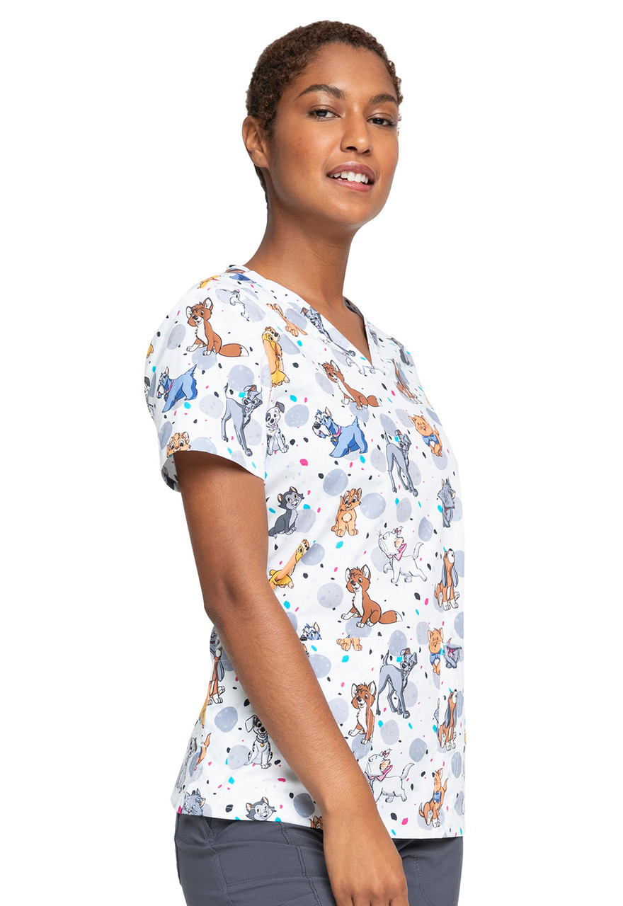 Disney TF738-LACD Filipina Quirurgica