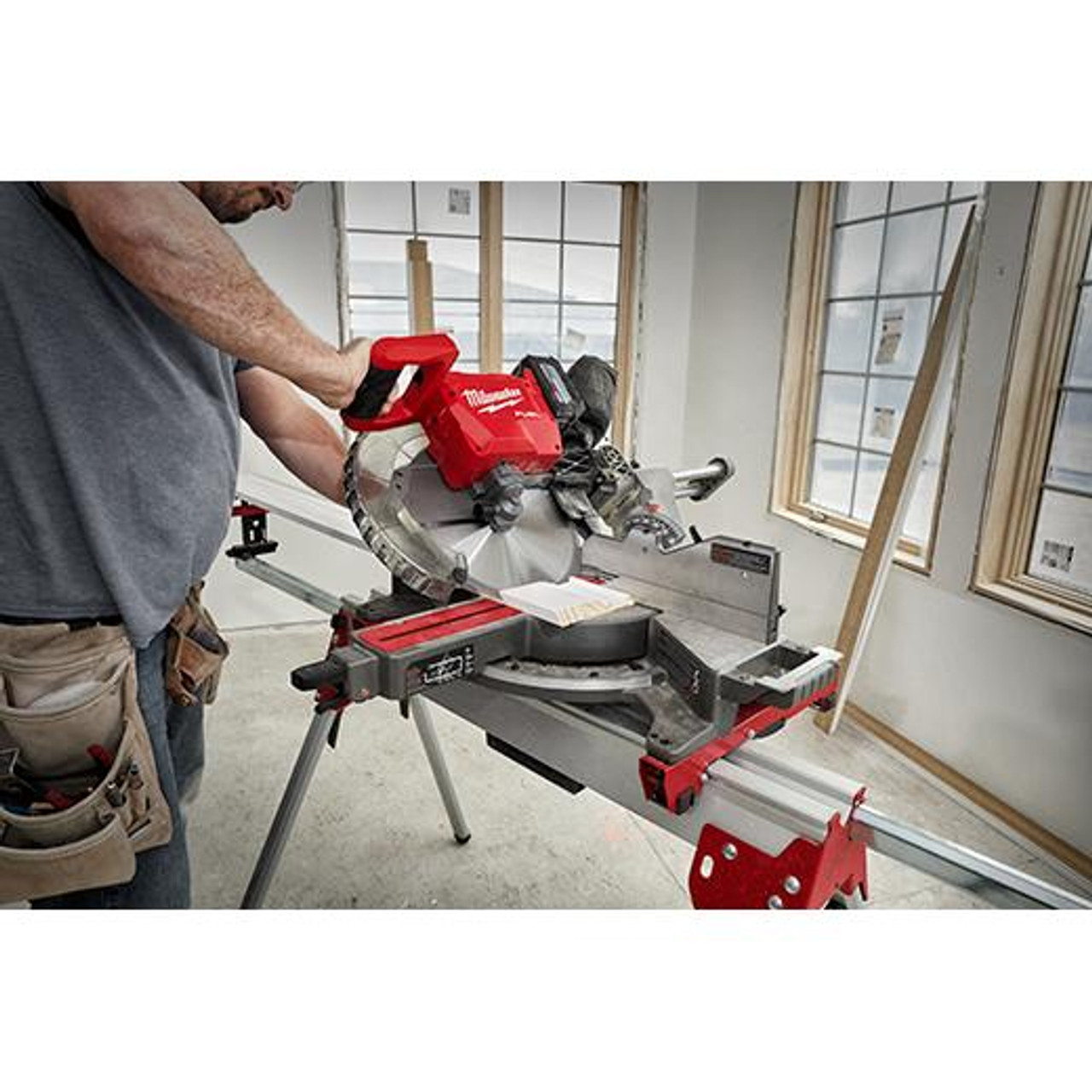  Milwaukee, M18 FUEL 12” Dual Bevel Sliding Compound Miter Saw – Tool Only 2739-20 