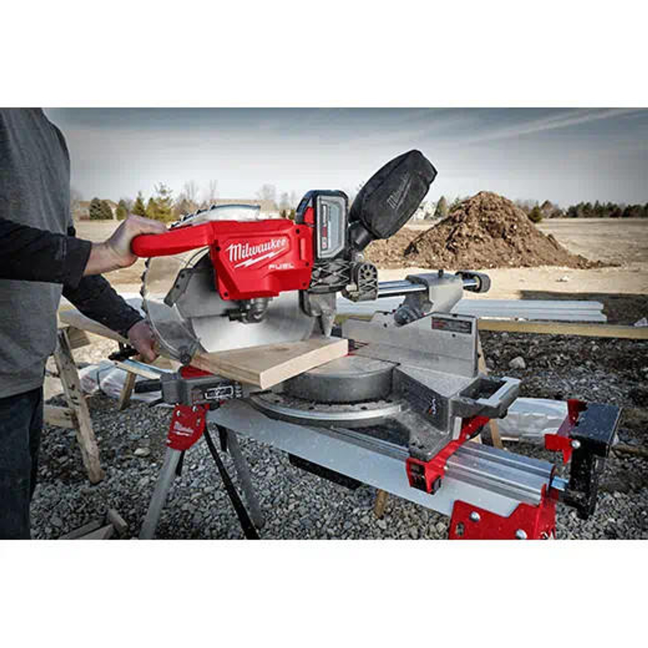 Milwaukee sliding compound miter shop saw