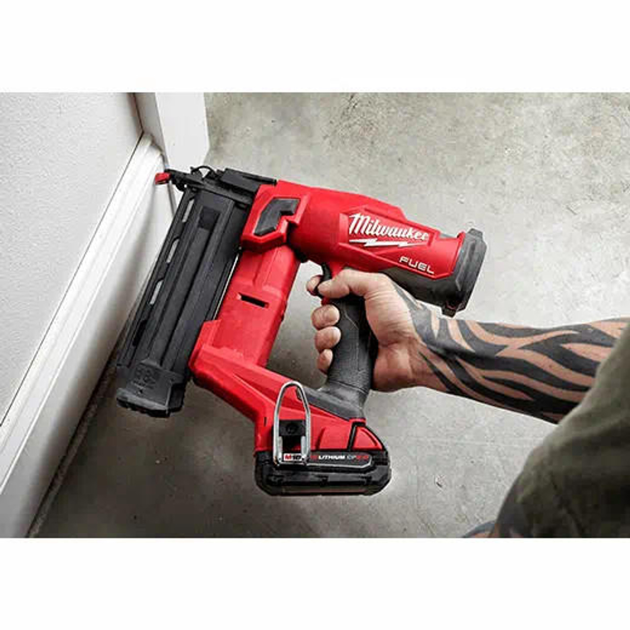  Milwaukee M18 FUEL 18ga Brad Nailer (Tool Only)2746-20 