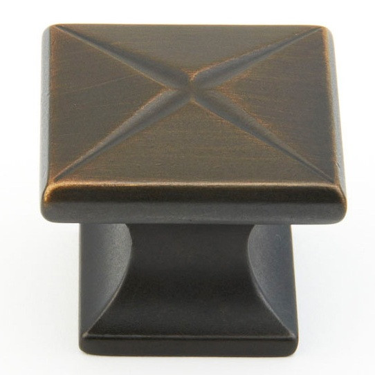 Schaub Northport Series 1-3/8" Rectangular Knobs