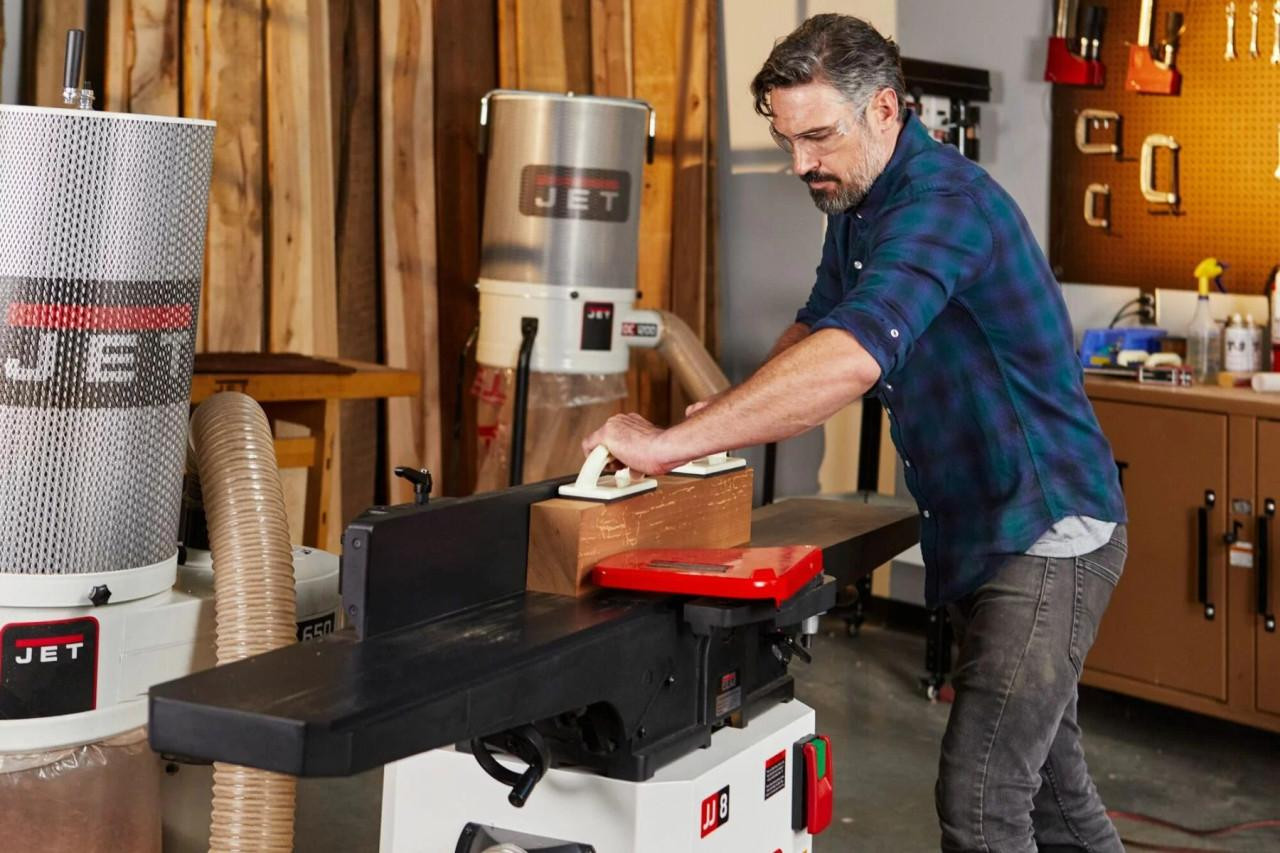 JET JWJ-8HH-BLK Black 8" Helical-Head Jointer, 2 HP, 1PH 230V Stock Number: JT1-1373 NO SALES TAX