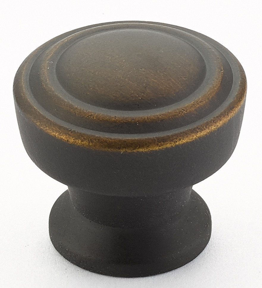 Schaub Menlo Park Series Round and Detailed 1-1/4" Knobs