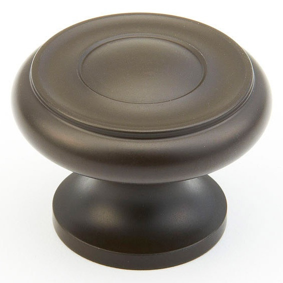 Schaub Colonial and Traditional 1-1/2" Diameter Stepped Round Knobs