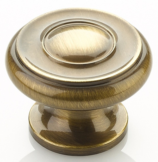 Schaub Colonial and Traditional 1-1/2" Diameter Stepped Round Knobs
