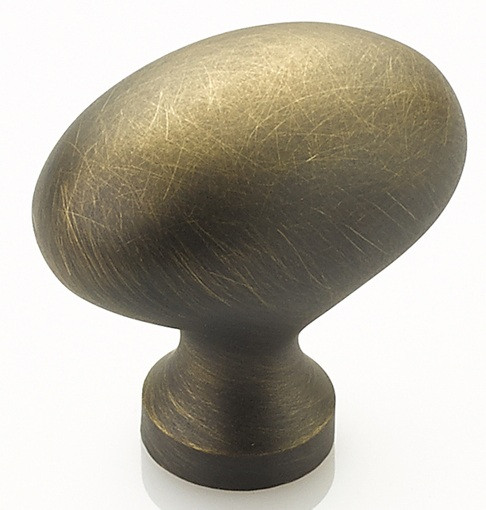 Schaub Country and Traditional 1-3/8" Diameter Oval Knobs