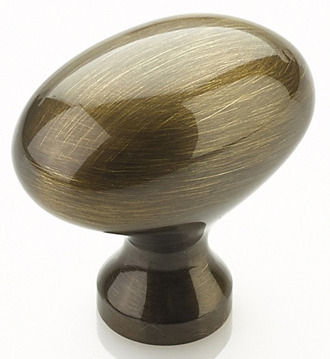 Schaub Country and Traditional 1-3/8" Diameter Oval Knobs